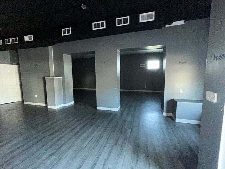 More Photos Of 1140 Mercer Ave, Akron General Retail For Sale