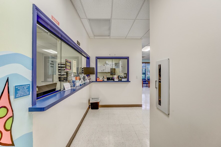 More Photos Of 5205 Village Blvd, West Palm Beach Medical For Lease