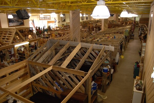 More Photos Of 231 Airport Rd, Beaver Freestanding For Lease