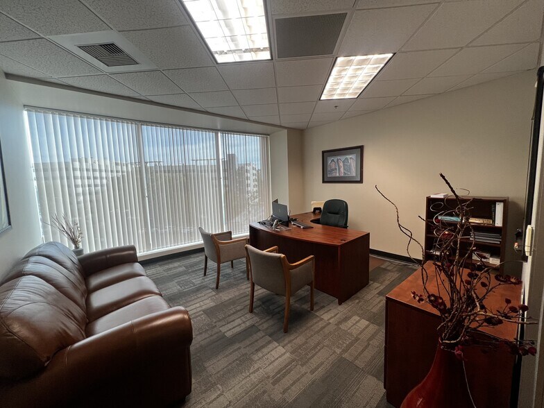 More Photos Of 1415 L St, Sacramento Office For Sale