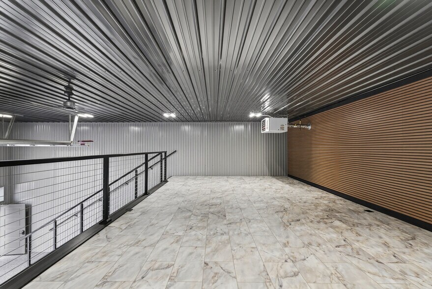 More Photos Of 7040 Kaeding Ln NE, Albertville Industrial For Sale