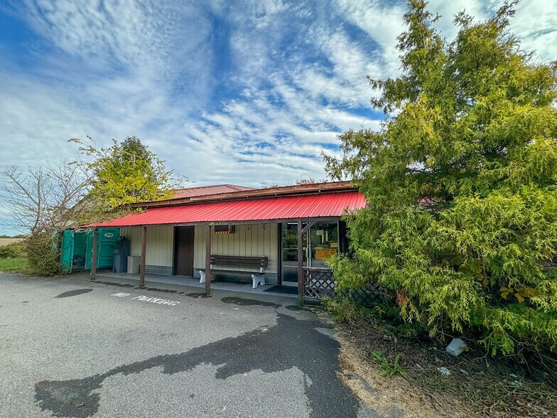 More Photos Of 13685 Ocean Gateway, Wye Mills General Retail For Sale