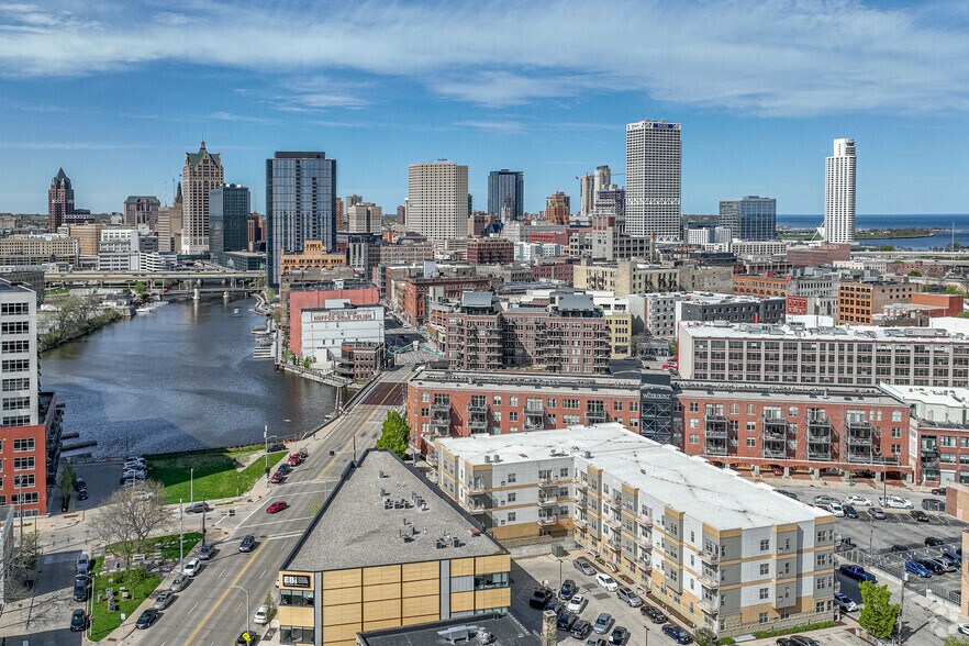 More Photos Of 161 S 1st St, Milwaukee Loft Creative Space For Lease