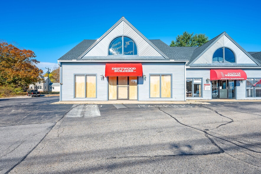 More Photos Of 112 Lafayette Rd, North Hampton General Retail For Sale