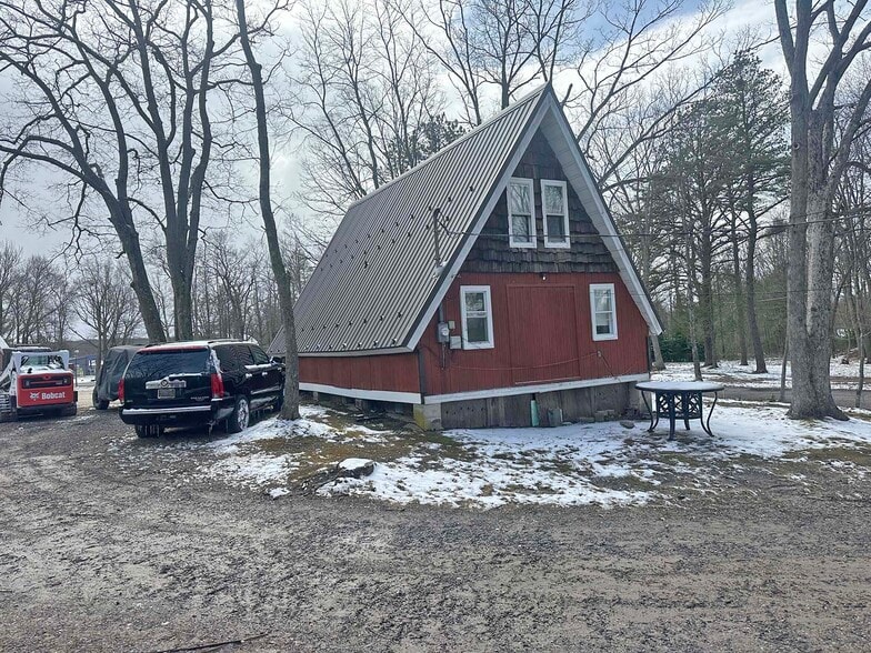 More Photos Of 982 W Center St, Sheppton Bar For Sale