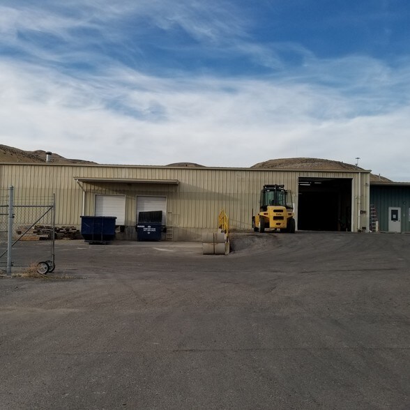Primary Photo Of 38 Purple Sage Rd, Rock Springs Industrial For Lease