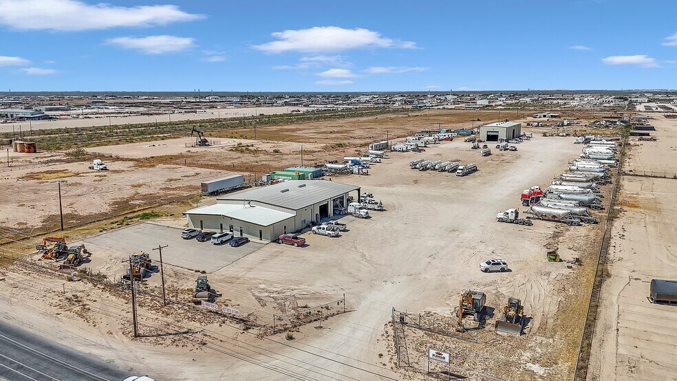 More Photos Of 2500 S Crane, Odessa Warehouse For Sale