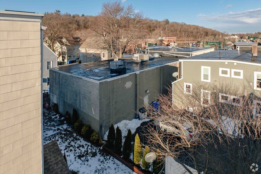 More Photos Of 3-9 Lexington St, Belmont Freestanding For Lease