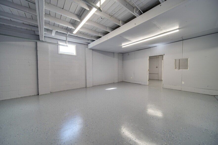 More Photos Of 239 Brookwood Ave NW, Concord Flex For Sale