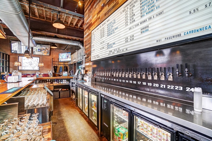 More Photos Of 463 W Town St, Columbus Restaurant For Sale