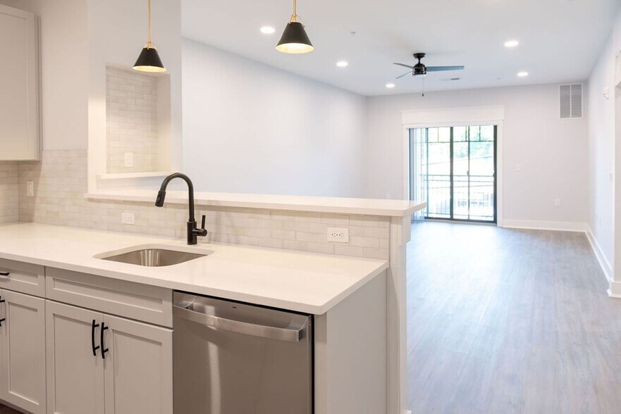 More Photos Of 282 South Ave, Fanwood Apartments For Lease