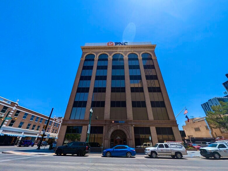 More Photos Of 416 N Stanton St, El Paso Office For Lease