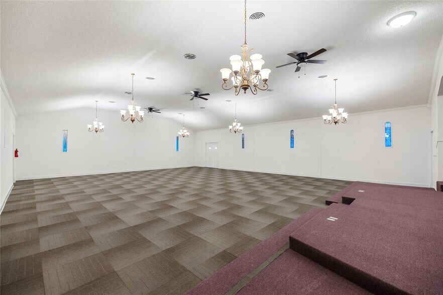More Photos Of 1700 Amanda Ave, Fort Worth Religious Facility For Sale