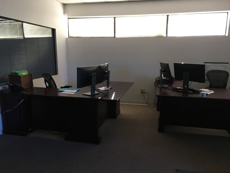 More Photos Of 2701 E Hammer Ln, Stockton Medical For Lease