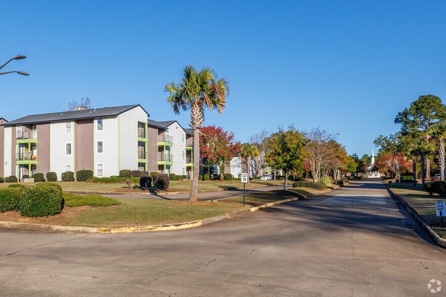 More Photos Of 509 N Westover Blvd, Albany Apartments For Sale