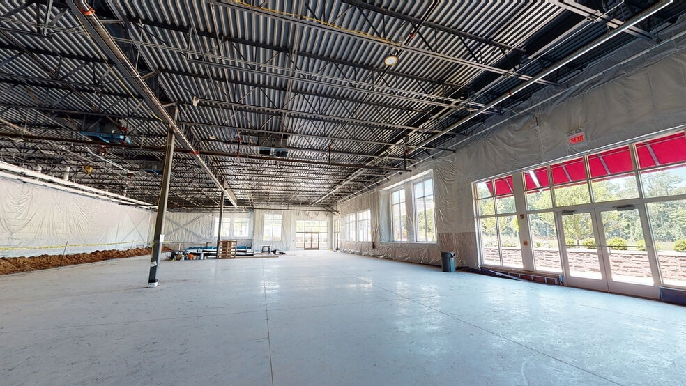 More Photos Of 21 Ensign Dr, Avon Unknown For Lease