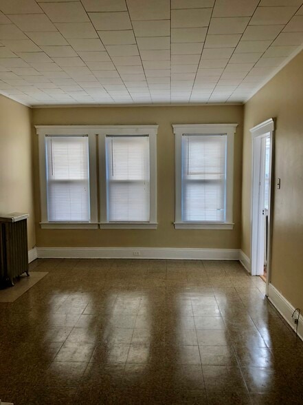 More Photos Of 612 S Broad St, Elizabeth Storefront Retail Residential For Sale