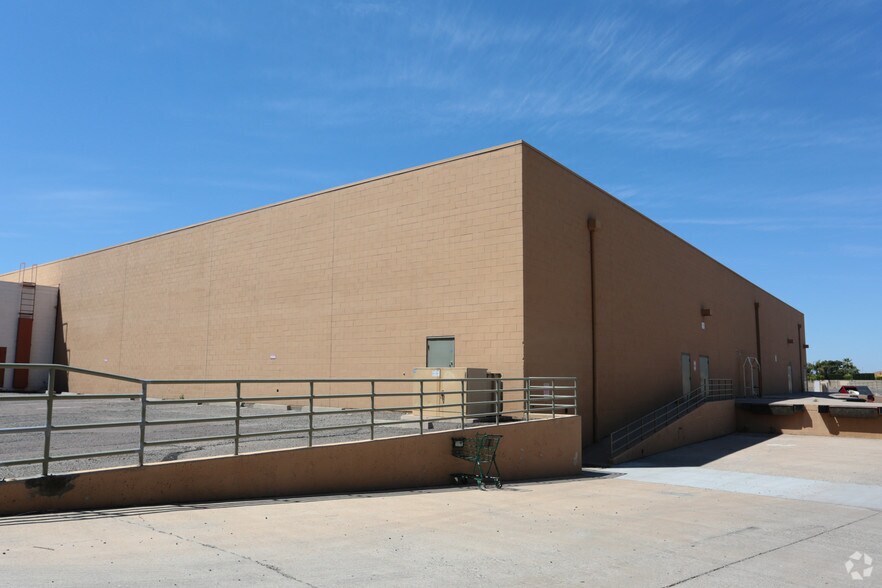 More Photos Of 3520 W Bell Rd, Glendale Storefront For Sale