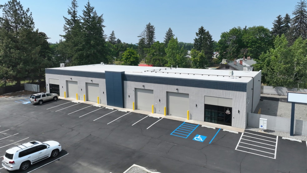 More Photos Of 21 N Skipworth Rd, Spokane Valley Showroom For Sale