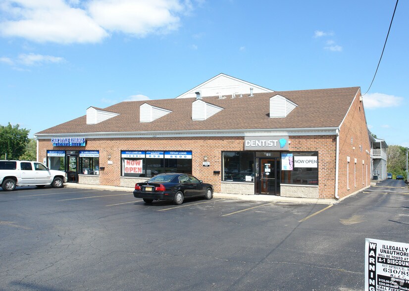More Photos Of 1187 N Farnsworth Ave, Aurora Storefront Retail Residential For Lease