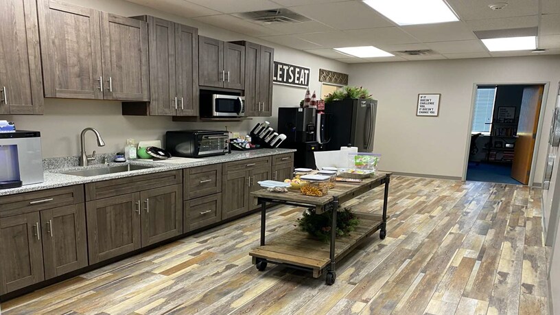 More Photos Of 9635 Park Davis Dr, Indianapolis Warehouse For Sale