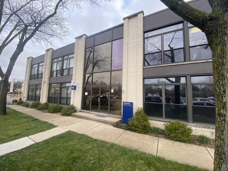 Primary Photo Of 9930 Derby Ln, Westchester Office For Lease