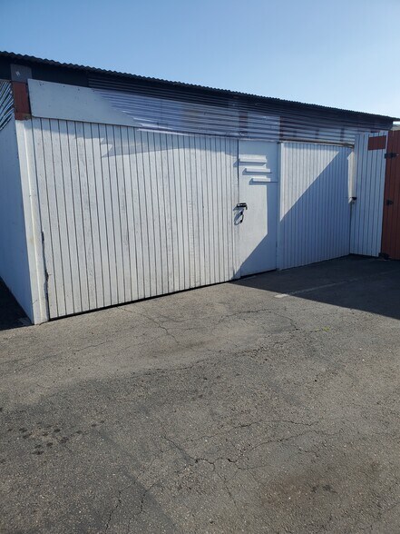 Primary Photo Of 546 23rd St, Richmond General Retail For Lease