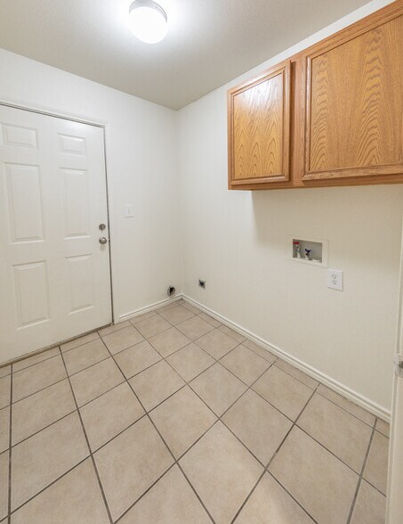 More Photos Of 602 N Belmont, Lubbock Apartments For Sale