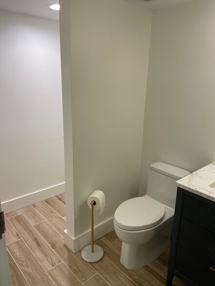 More Photos Of 1810 S Macdill Ave, Tampa Medical For Lease