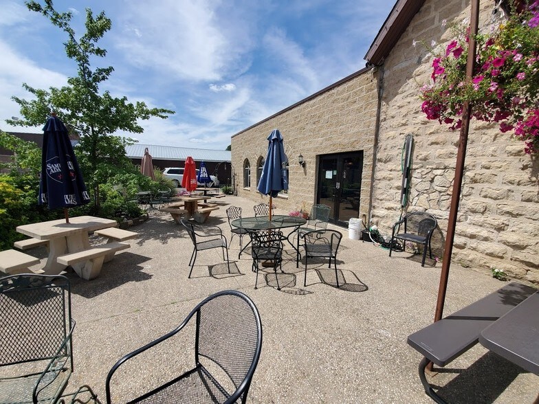 More Photos Of 407 S Mill St, Rushford Restaurant For Sale