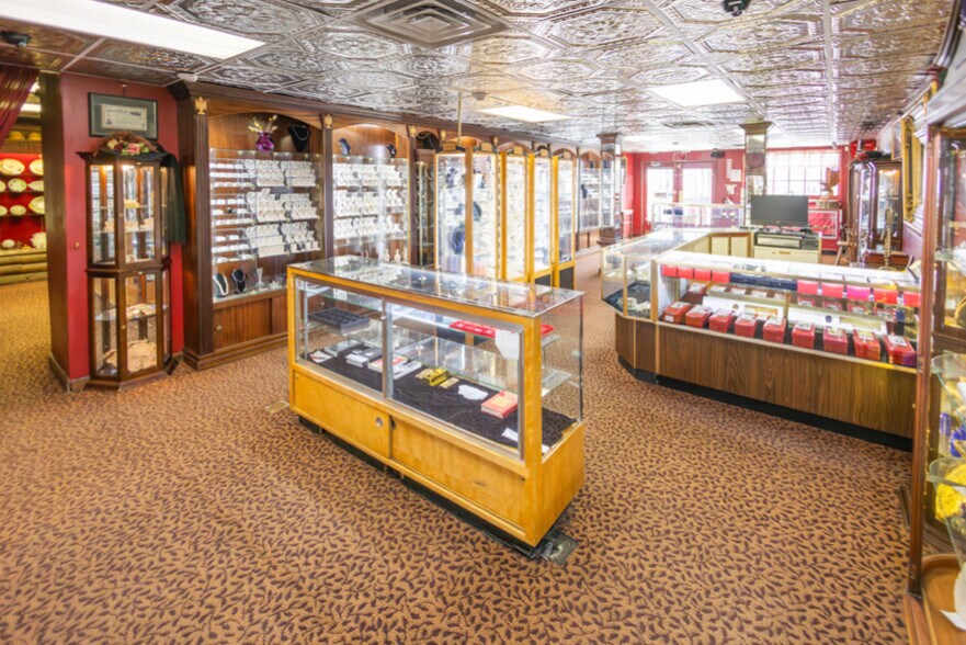 More Photos Of 96 C St, Virginia City Storefront Retail Residential For Sale
