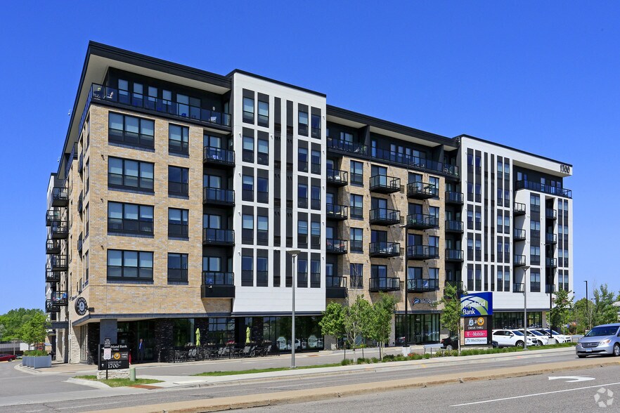 More Photos Of 1700 Plymouth Rd, Minnetonka Apartments For Lease