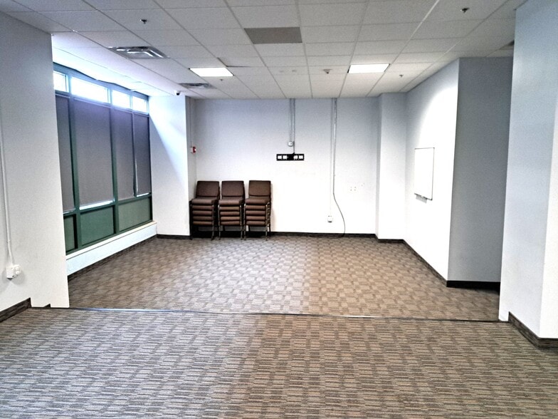 More Photos Of 50 Liberty Pole Way, Rochester Religious Facility For Lease