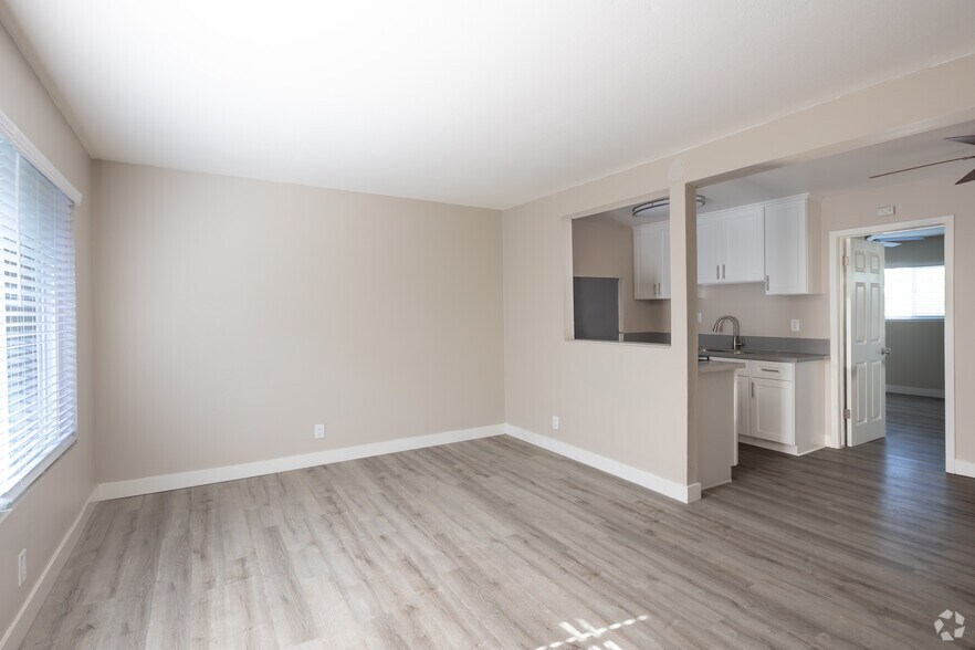 More Photos Of 1495 Peterson Ave, Long Beach Apartments For Sale