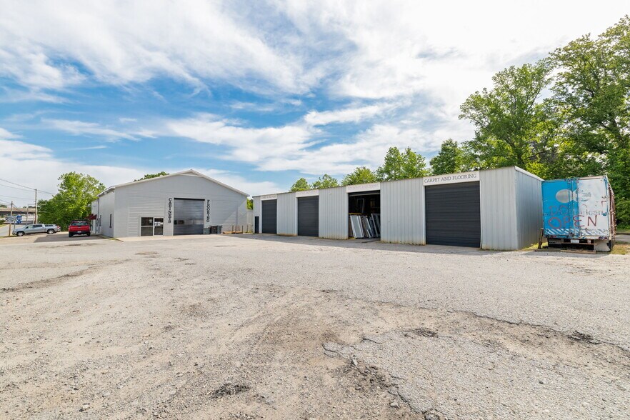 More Photos Of 728 N Main St, Emporia Auto Repair For Sale