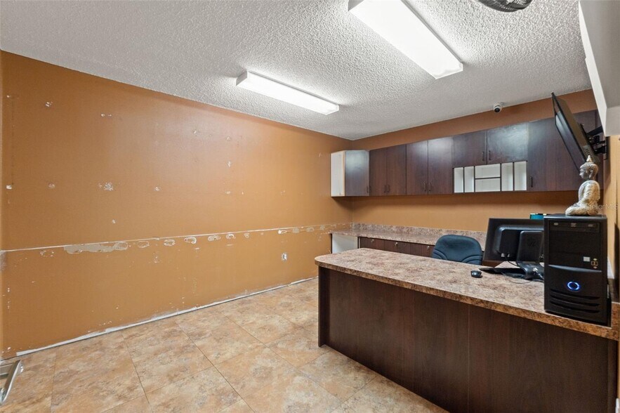 More Photos Of 10507 Spring Hill Dr, Spring Hill Medical For Lease