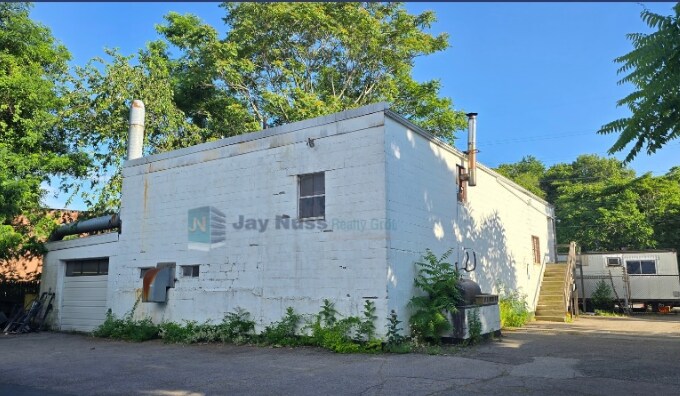 More Photos Of 134 East St, Weymouth Specialty For Sale