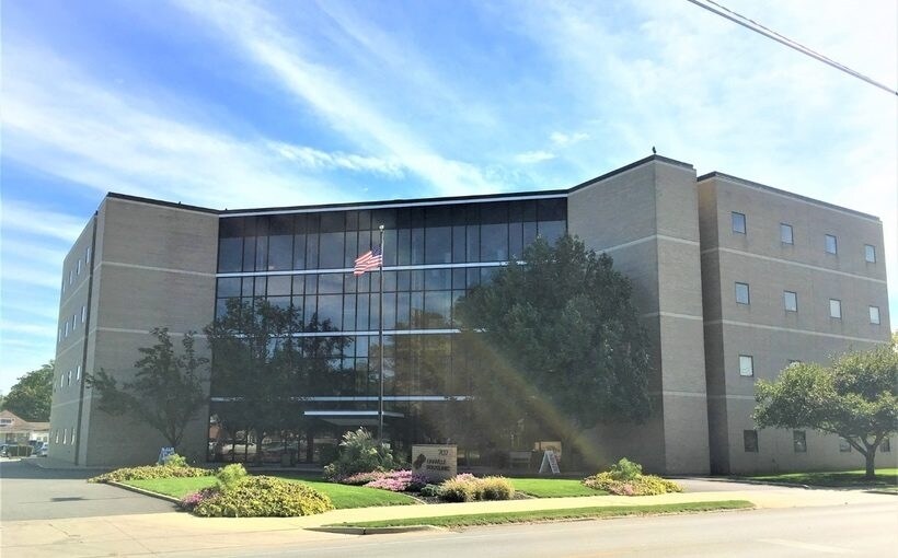 Primary Photo Of 707 N Logan Ave, Danville Medical For Lease