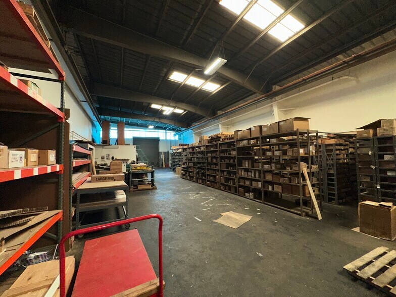 More Photos Of 1475 Yosemite Ave & 1450 Armstrong Ave, San Francisco Manufacturing For Lease