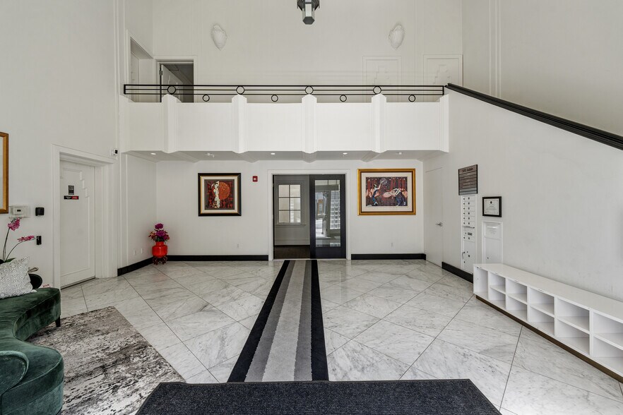 More Photos Of 320 Judah St, San Francisco Loft Creative Space For Lease