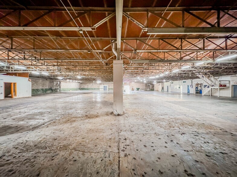 More Photos Of 23 N Division St, Auburn Manufacturing For Sale