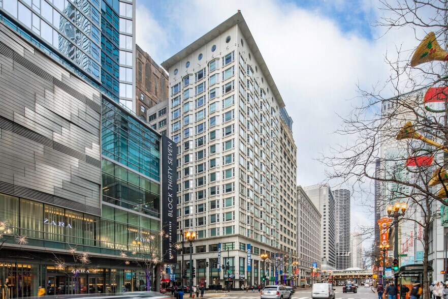 Primary Photo Of 150 N State St, Chicago Office For Lease