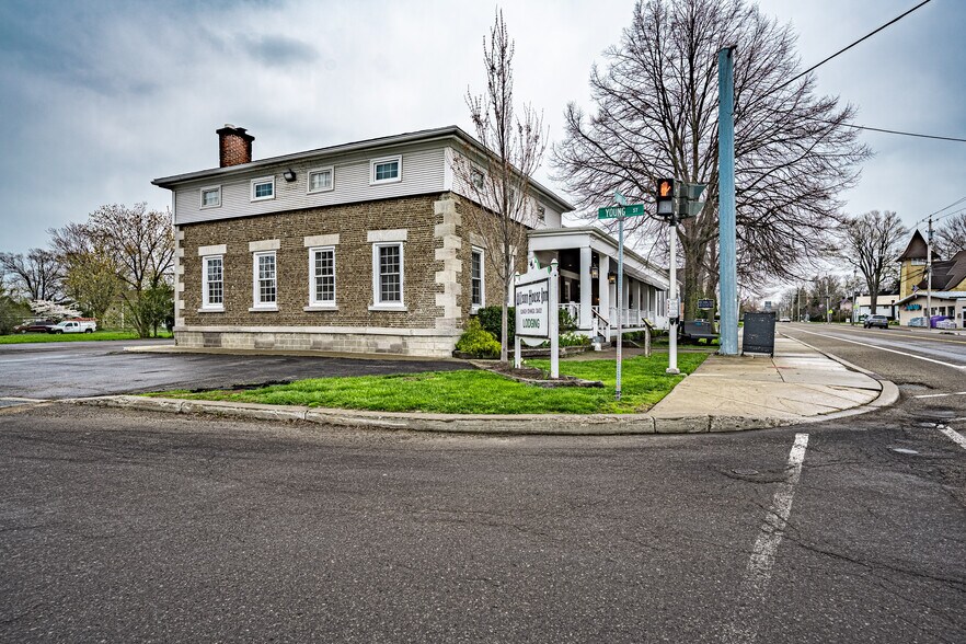 More Photos Of 310 Lake St, Wilson Hotel For Sale