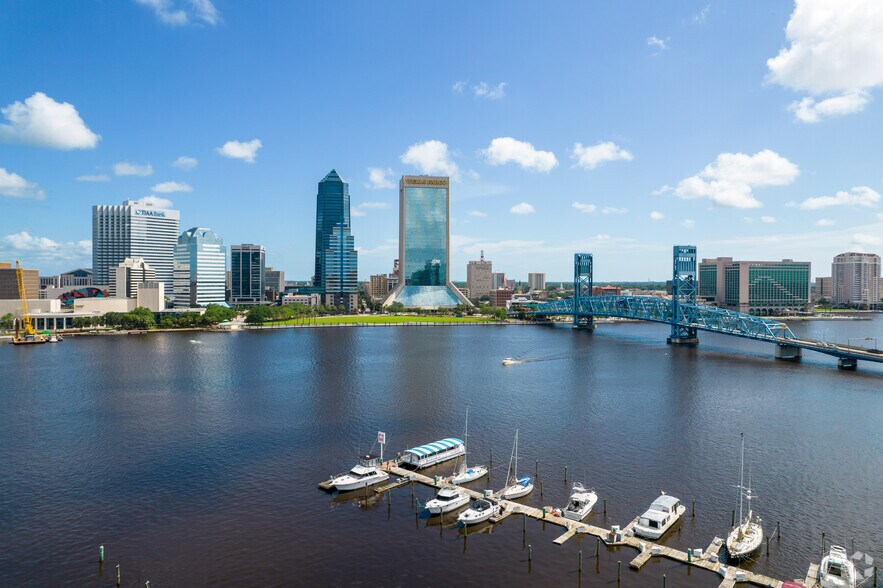 More Photos Of 1 Independent Dr, Jacksonville Office For Lease