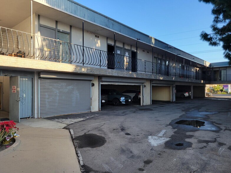 More Photos Of 1807 W Katella Ave, Anaheim Office For Sale