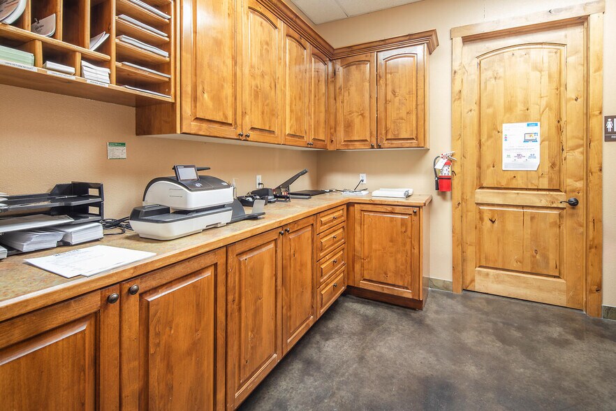 More Photos Of 7860 W Sahara Ave, Las Vegas Medical For Sale