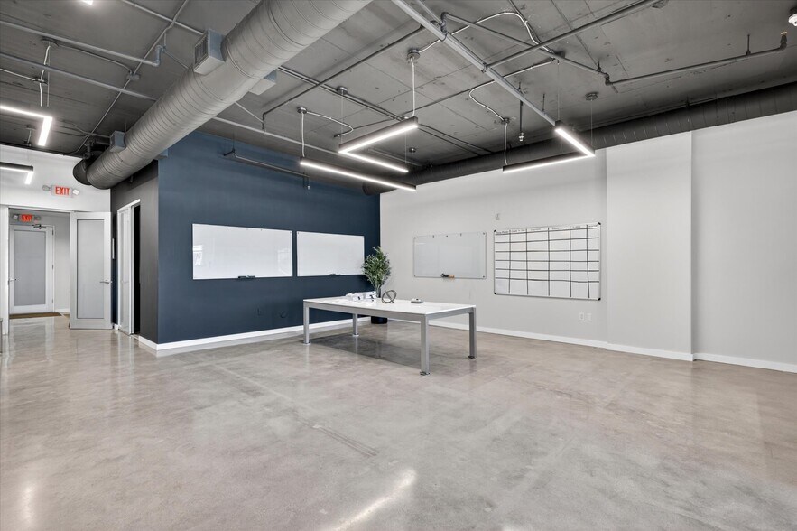 More Photos Of 7301 SW 57th Ct, South Miami Office For Sale