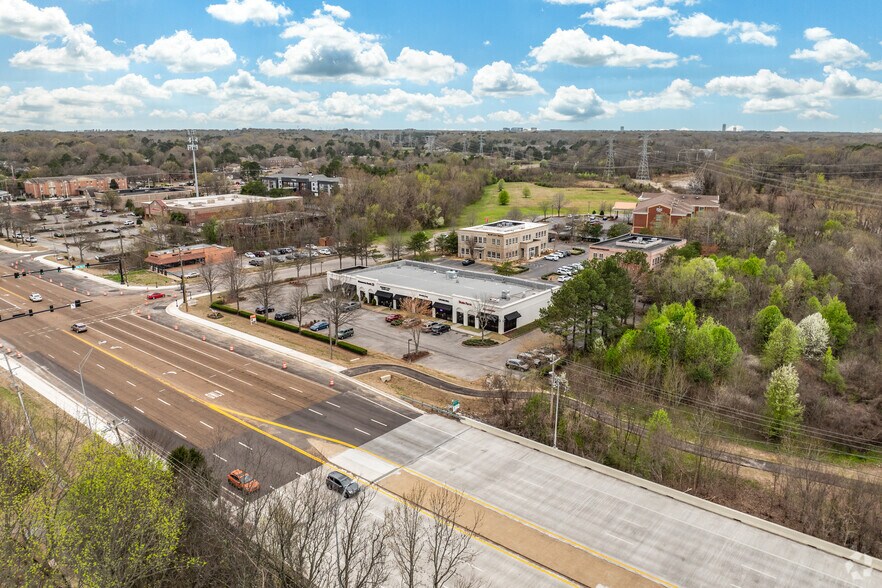 More Photos Of 1217-1227 S Germantown Rd, Germantown Storefront For Sale