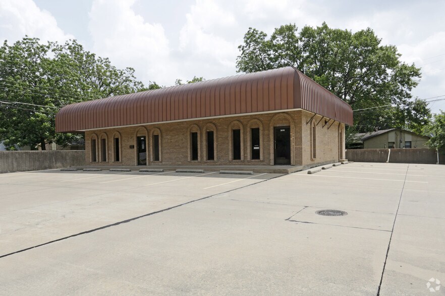 More Photos Of 3610-3616 Saturn Rd, Garland Office For Lease