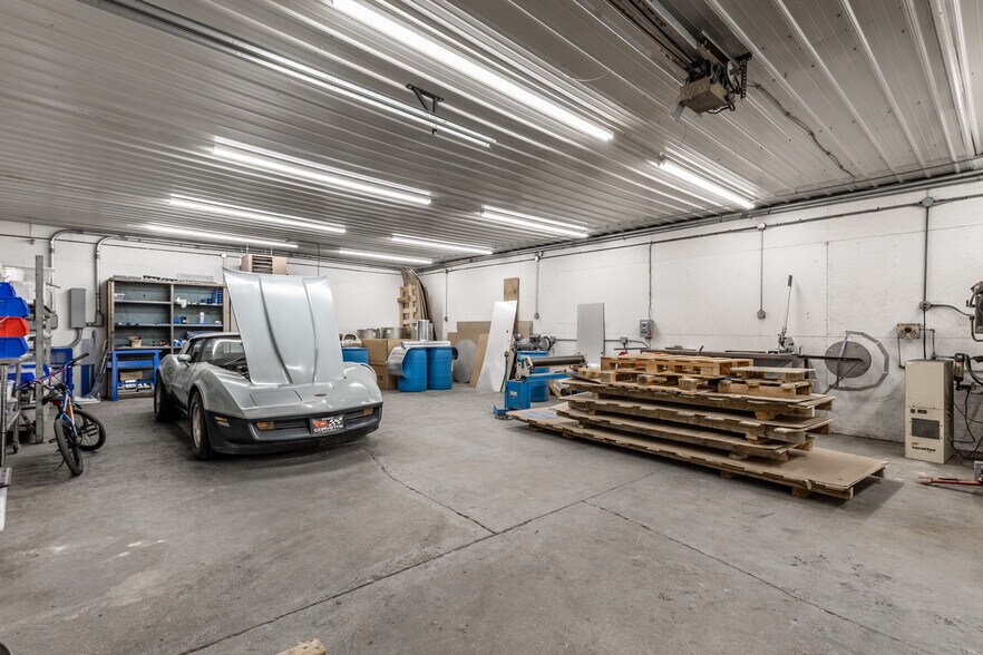 More Photos Of 204 Washington st, Frankton Industrial For Sale